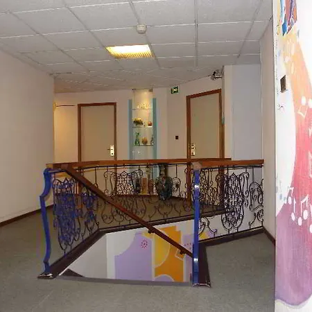 Splendid Centre Gare מלון 3*