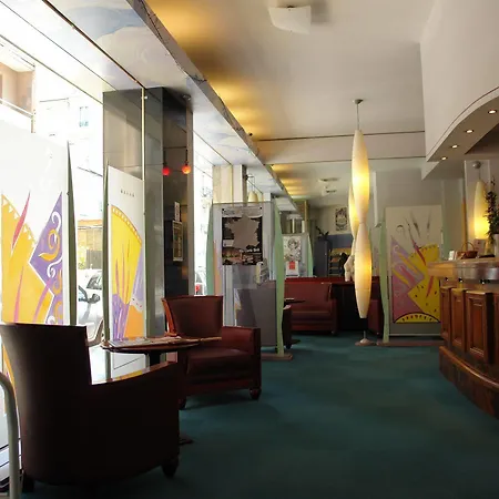 Splendid Centre Gare 3*