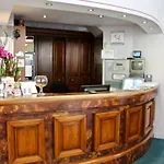 Splendid Centre Gare Hotell Grenoble
